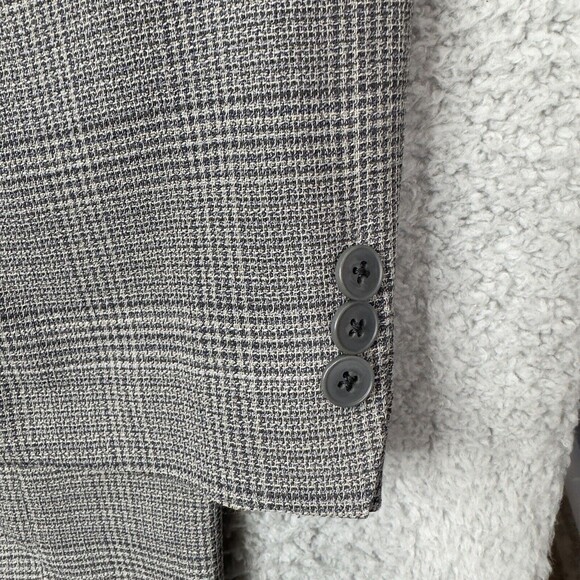 Men’s 46R Wool Blazer Grey Plaid Sport Coat Classic Fit Made in Canada - Picture 4 of 15